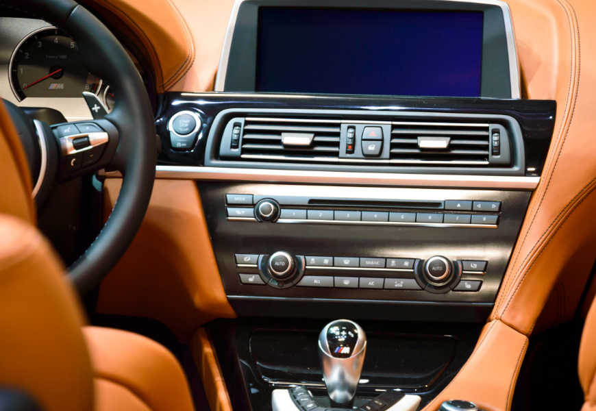 Samochód BMW M5 F10 Samochód BMW M5 F10
